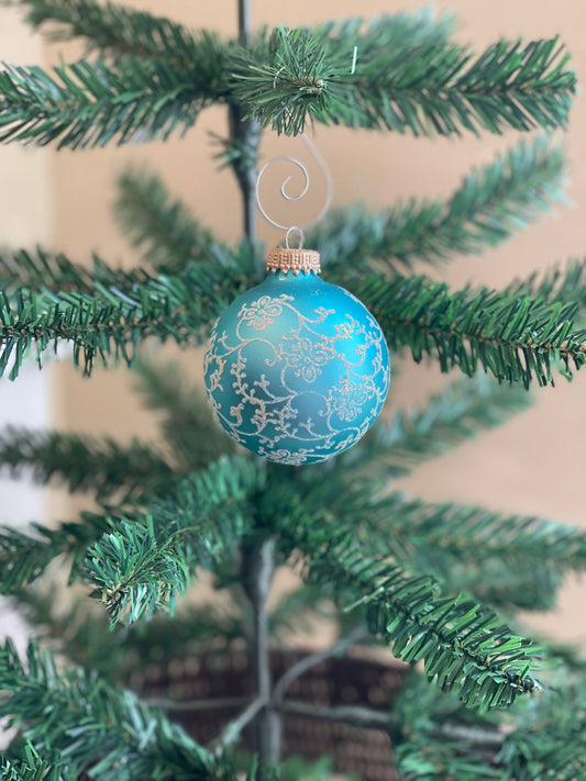 Ice Blue Lace Glass Ornament - Set of 4