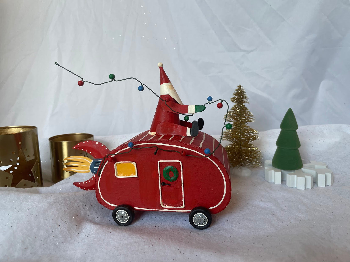 Camper Santa Decor